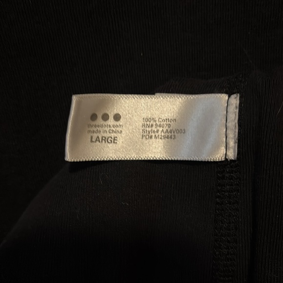 Three Dots V-Neck Tee, sz. large - Picture 4 of 4